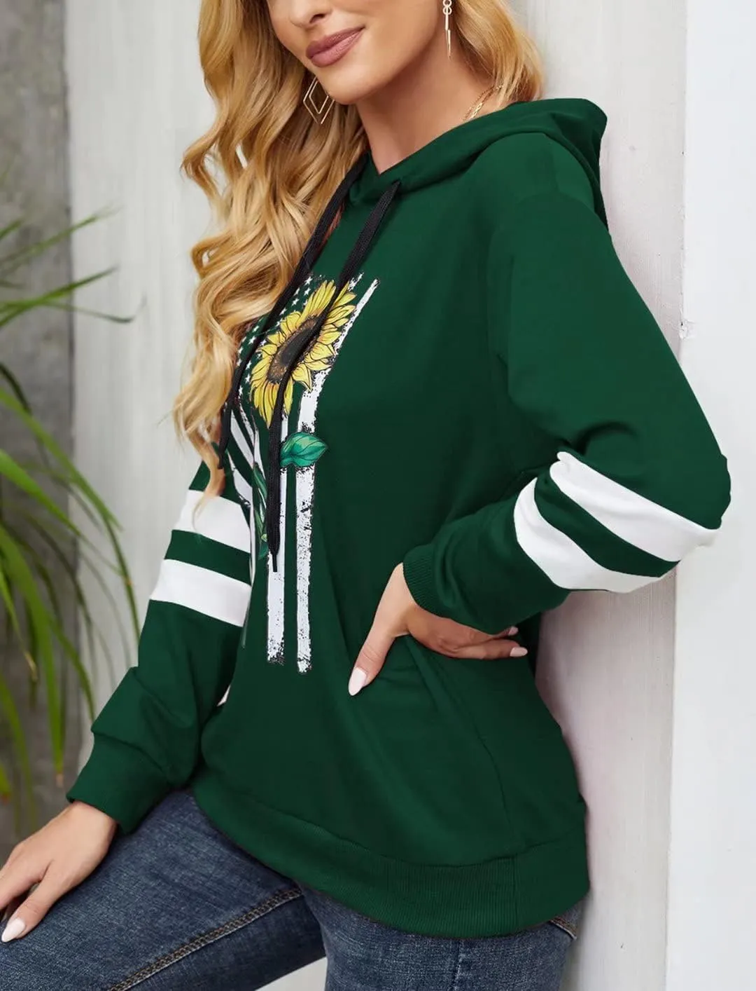 TICTICMIMI Women Sunflower Print Sweatshirts Color Block Long Sleeve Hoodies Lightweight Drawstring Pullover Tops